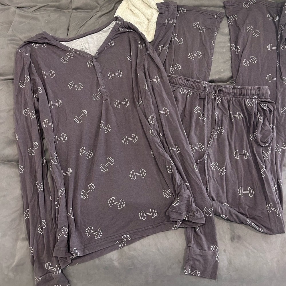 Forever French Women's Long-Sleeve Lounge Set in Charcoal with Dumbbell Print